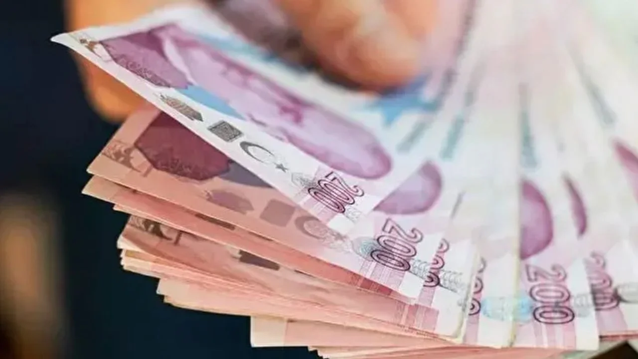 PTT’den emeklilere 14 bin TL’ye kadar ek destek