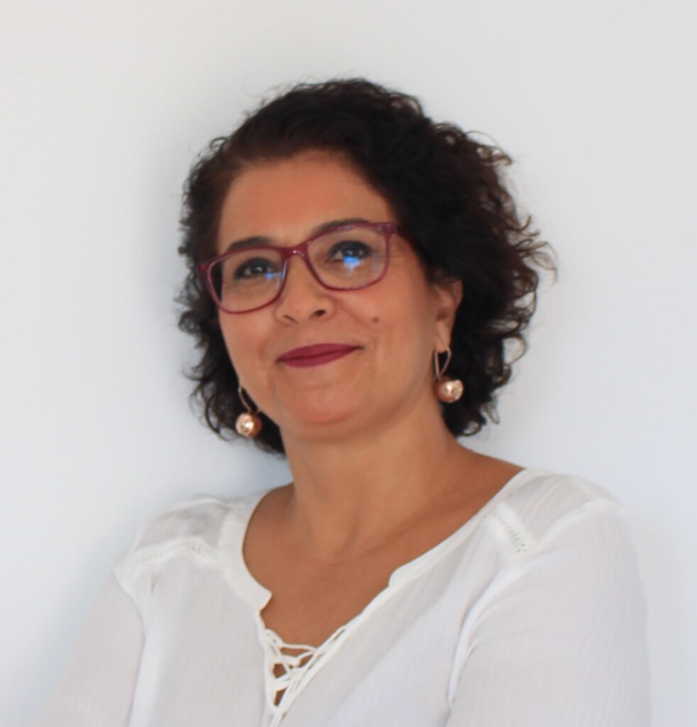 Doç. Dr. İdil Işık-İstanbul Bilgi Üniversitesi Örgütsel Psikoloji Yüksek Lisans Program Direktörü  