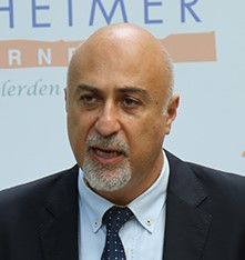 Prof. Dr. Başar Bilgiç-Türkiye Alzheimer Derneği Başkanı 